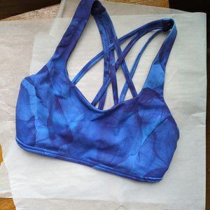 Lululemon free to be serene bra